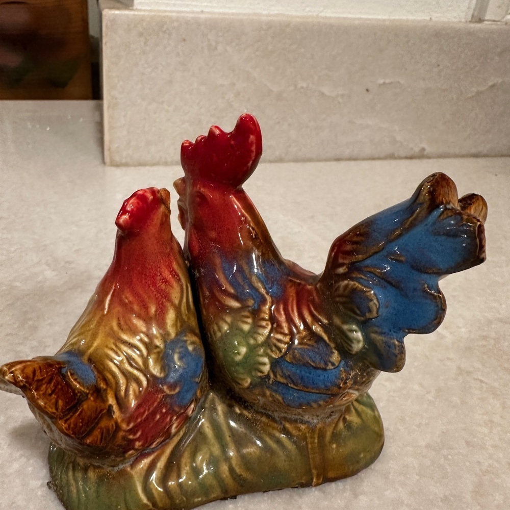Pair of vintage glazed ceramic rooster figurines - Picture 3 of 10